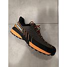 Men approach shoes Scarpa Mescalito