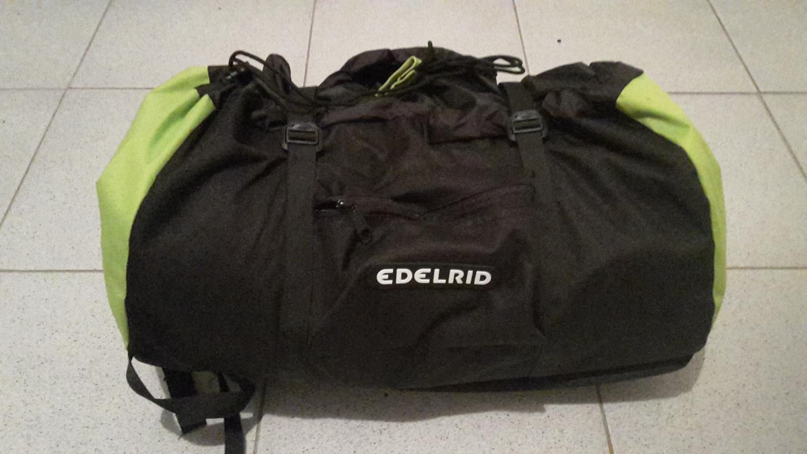 Solar eclipse Unpacking Hollywood Rope bag Edelrid Drone